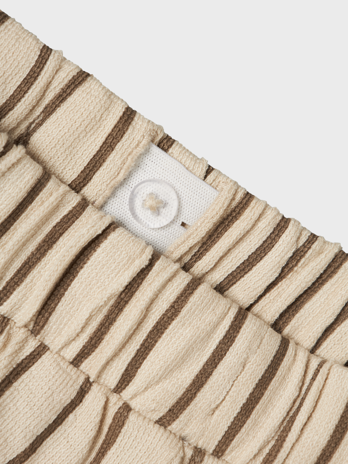 model_shot-front_full